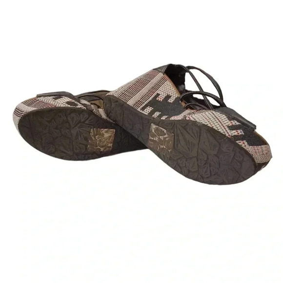 Volcom  Getting Around Wedges Shoes Size 5.5 - Picture 8 of 10